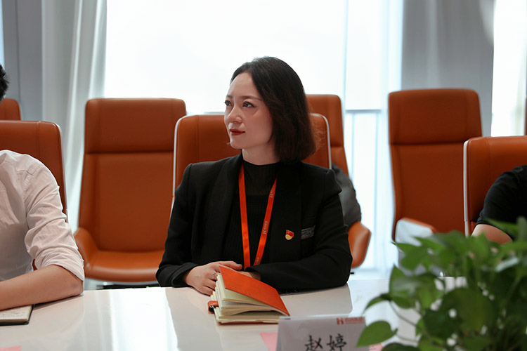 mk(中国)一站式服务体育党支部