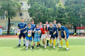 “足”够精彩！mk(中国)一站式服务体育集团“足”梦大龙街首届五人制男子公益足球赛